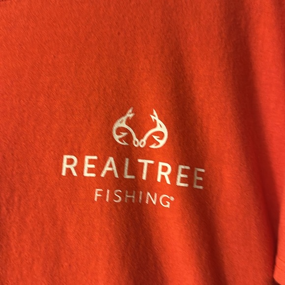 Men's REALTREE T-Shirt Coral Color.  New Never Been Worn. - Picture 2 of 5